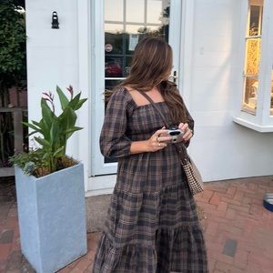 Neuflora Vermont Dress in charcoal.